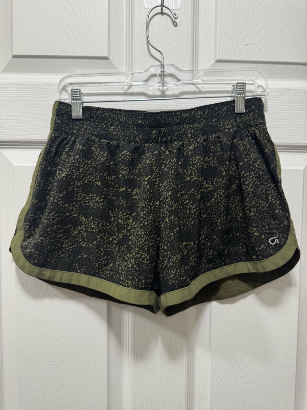 Gap Fit GSprint Short Caviar Green Athletic Running Shorts Size Mediun